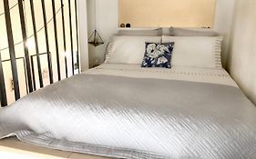 Beautiful Design Flat With Park View, Next To Metro